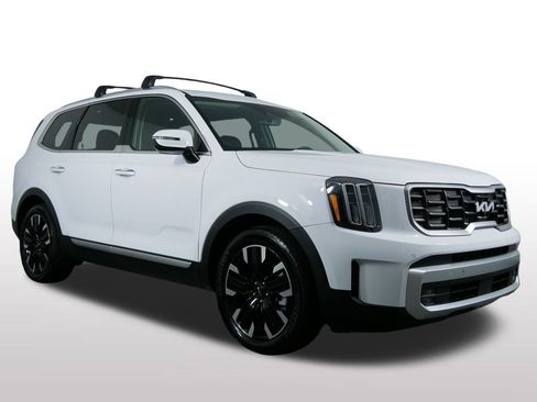 Certified 2025 Kia Telluride SX image 2