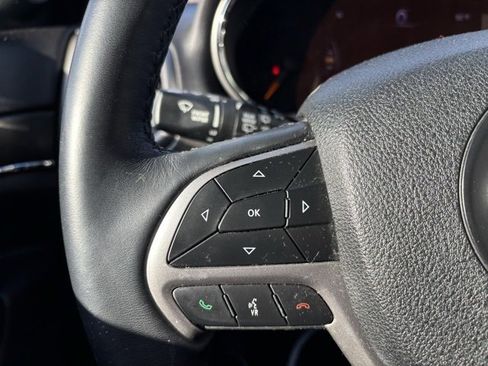 Used 2018 Jeep Grand Cherokee Limited w/ Luxury Group II image 14