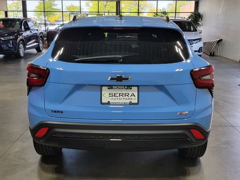 Certified 2024 Chevrolet Trax RS w/ Sunroof Package FWD image 6