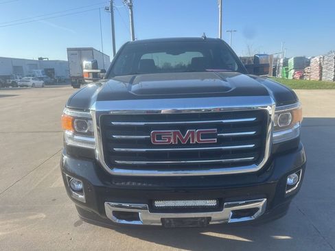 Used 2015 GMC Sierra 2500 SLT w/ All-Terrain HD Package image 4