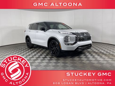 Used 2022 Mitsubishi Outlander SEL Black Edition image 1