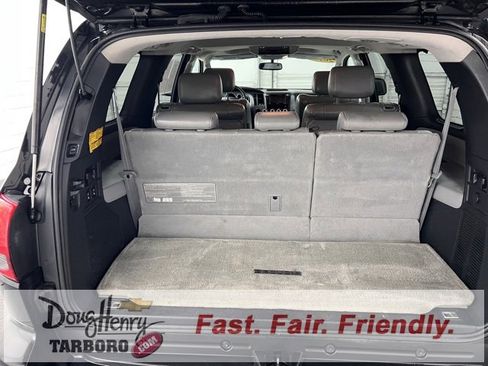 Used 2011 Toyota Sequoia Platinum image 36