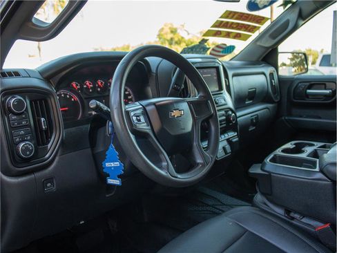 Used 2021 Chevrolet Silverado 1500 W/T w/ WT Value Package image 6