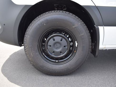 New 2025 Mercedes-Benz Sprinter 2500 image 14