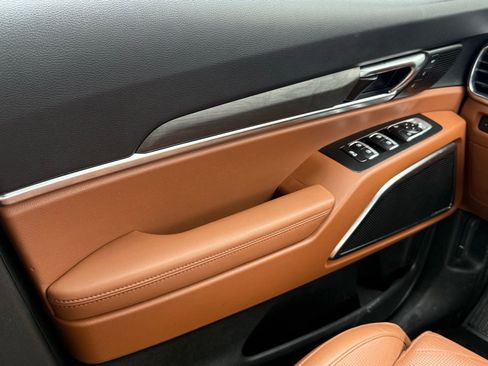 Used 2023 Kia Telluride SX X-Line image 34