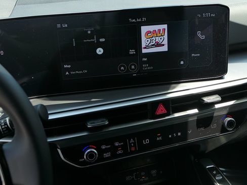 Used 2025 Kia Sorento S FWD image 18