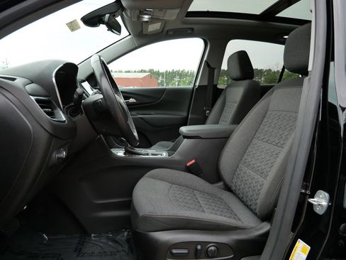 Used 2022 Chevrolet Equinox LT AWD/4WD image 18