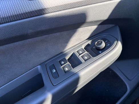 New 2026 Volkswagen GTI SE FWD image 12