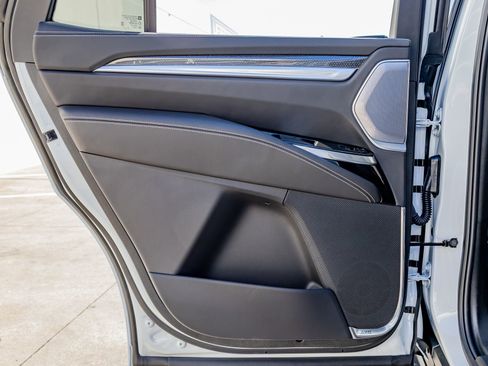 Used 2026 Cadillac Escalade V image 37