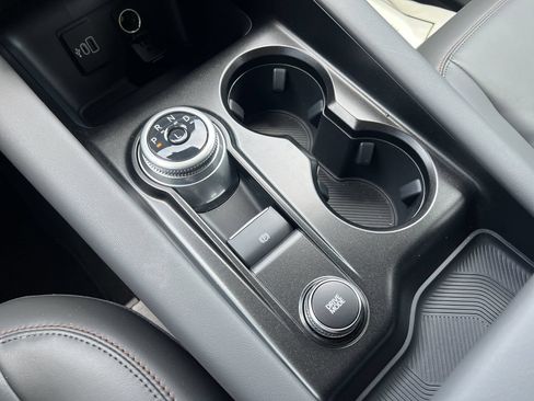 New 2026 Ford Explorer Active w/ Active Comfort Package RWD image 8