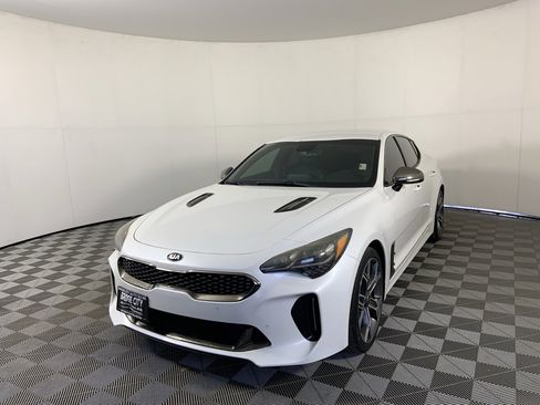 Used 2018 Kia Stinger GT image 5