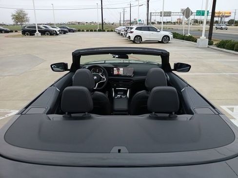 New 2025 BMW 430i Convertible w/ M Sport Package image 32