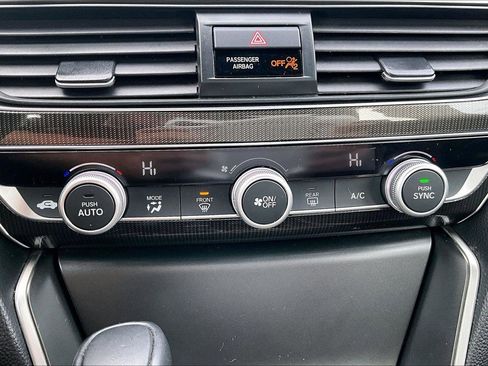Used 2018 Honda Accord Sport image 21