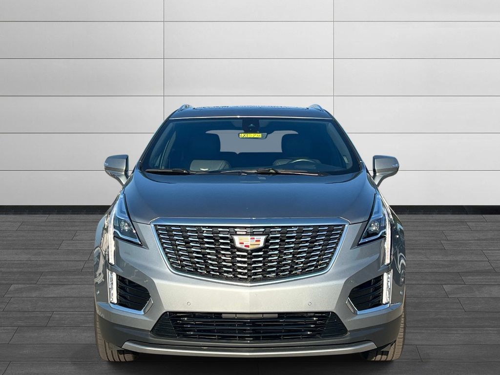 Certified 2023 Cadillac XT5 Premium Luxury w/ Technology Package FWD image 8