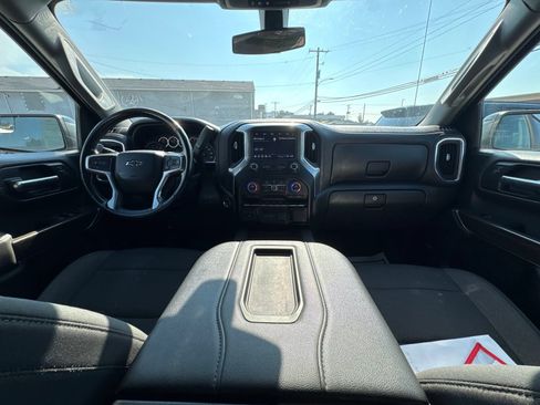 Used 2022 Chevrolet Silverado 1500 LT Trail Boss w/ Convenience Package II AWD/4WD image 24