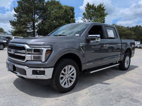 Used 2025 Ford F150 Lariat w/ Equipment Group 501A Mid AWD/4WD image 8