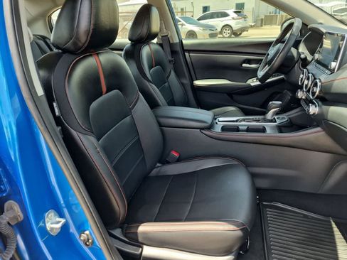 Used 2025 Nissan Sentra SR w/ SR Premium Package FWD image 27