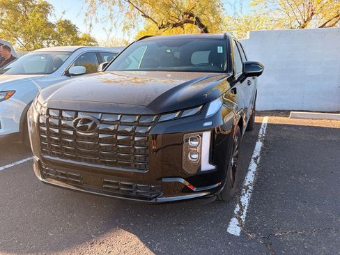 Used 2024 Hyundai Palisade Calligraphy AWD/4WD image 2