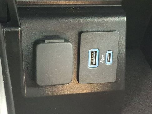 Used 2023 Ford Explorer ST-Line image 27