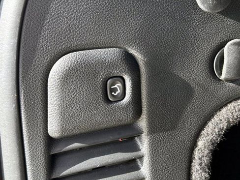 Used 2019 Jeep Grand Cherokee Limited w/ Trailer Tow Group IV image 12