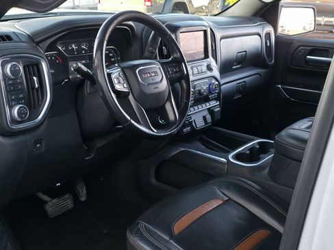 Used 2021 GMC Sierra 1500 AT4 w/ AT4 Premium Package image 11