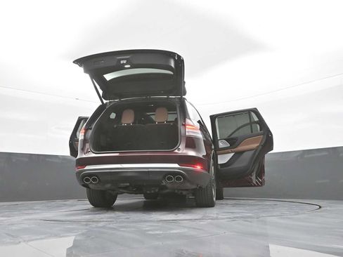 Used 2020 Lincoln Aviator Reserve w/ Equipment Group 202A AWD/4WD image 60