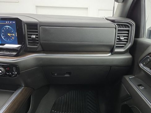 Used 2024 Chevrolet Silverado 2500 LT w/ Z71 Sport Edition image 45