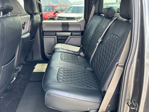 Used 2017 Ford F150 XLT AWD/4WD image 18