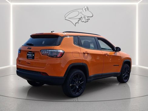 New 2026 Jeep Compass Latitude AWD/4WD image 3