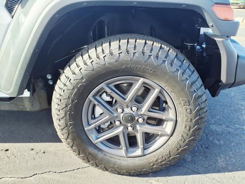 Used 2026 Jeep Wrangler Sport image 9