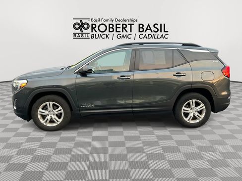 Used 2021 GMC Terrain SLE w/ Driver Convenience Package AWD/4WD image 5