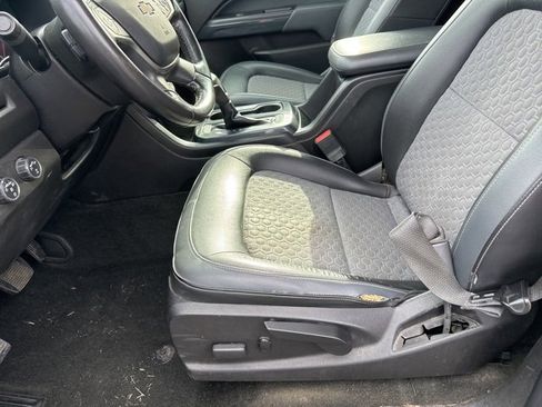 Used 2017 Chevrolet Colorado Z71 w/ Z71 Midnight Edition image 14