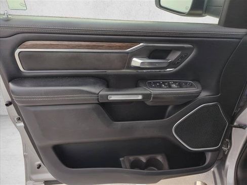 Used 2019 RAM 1500 Laramie RWD image 11