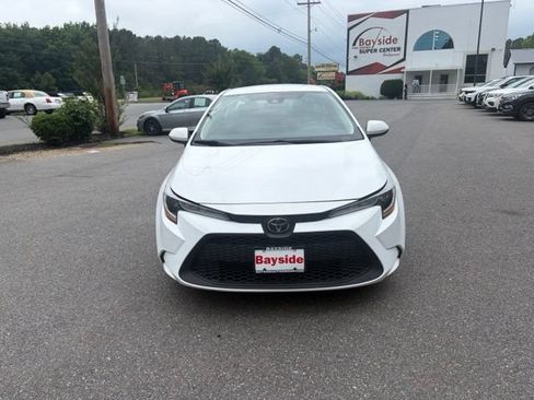 Used 2022 Toyota Corolla LE FWD image 4