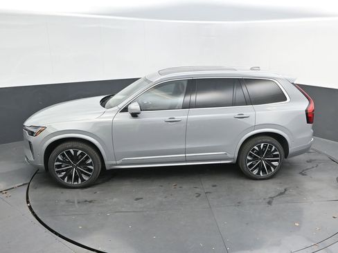 New 2026 Volvo XC90 B6 Plus w/ Protection Package Premier AWD/4WD image 23