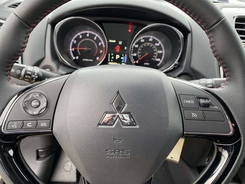 Used 2024 Mitsubishi Outlander Sport LE image 17