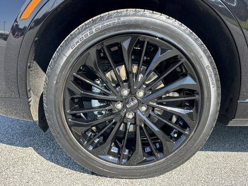 Used 2023 Lincoln Corsair Reserve w/ Equipment Group 201A FWD image 13