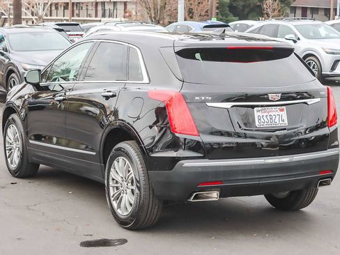 Used 2017 Cadillac XT5 Luxury w/ Driver Awareness Package image 2