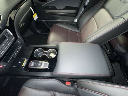 Used 2024 Honda Passport Black Edition image 25