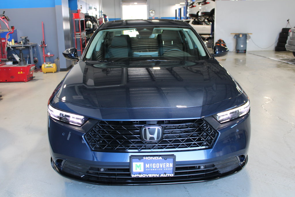 Certified 2025 Honda Accord EX-L image 2