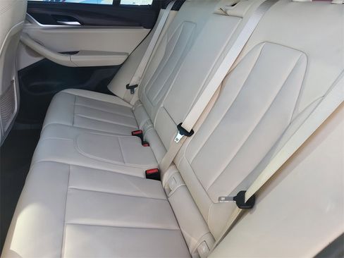 Used 2021 BMW X3 xDrive30i w/ M Sport Package image 12