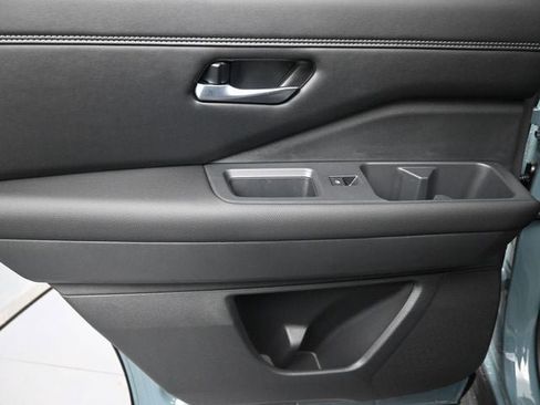 New 2026 Nissan Pathfinder Platinum image 23