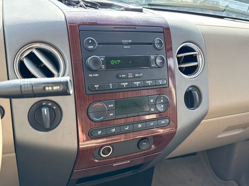 Used 2007 Ford F150 Lariat image 17