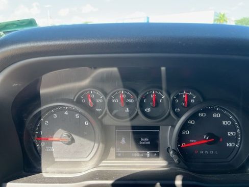 Used 2024 Chevrolet Silverado 2500 Custom image 18