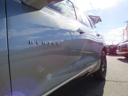 Certified 2024 Chevrolet Blazer Premier w/ Enhanced Convenience Package image 14