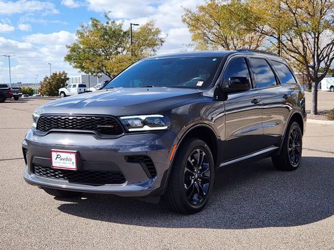 Used 2023 Dodge Durango GT w/ Blacktop Package image 4