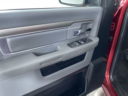 Used 2014 RAM 1500 Classic SLT image 13