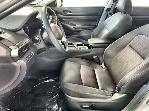 Certified 2024 Nissan Altima 2.5 SV image 13