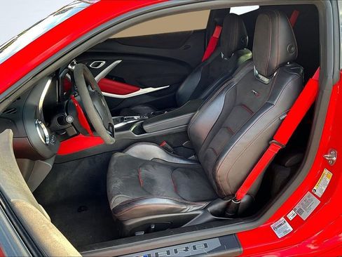 Used 2021 Chevrolet Camaro ZL1 image 25