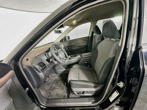 Used 2023 Nissan Rogue SV FWD image 13
